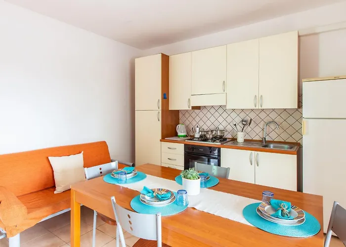 شقة Flacher Rasen Rechts By Interhome