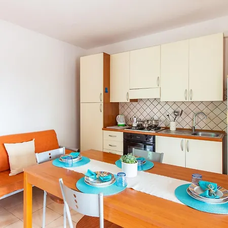 Apartamento Flacher Rasen Rechts By Interhome
